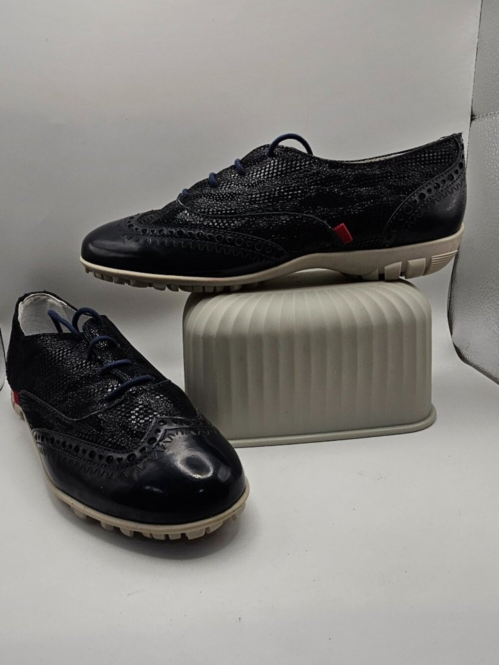 Marc Joseph New York Women’s NYC Golf Shoes, Leather, Spikeless Lug Sole, Sz 7.5
